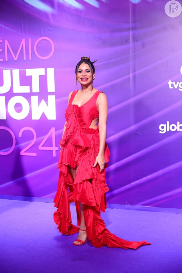 Prêmio Multishow 2024: grávida, Lexa escolheu um vestido vazado nas laterais e repleto de babados