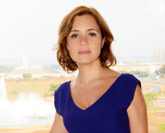 Adriana Esteves encarna personagem que trai o marido na minissérie 'Felizes para sempre?', da TV Globo