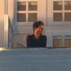 Halle Berry curte a vista do Rio na varanda do Hotel Copacabana Palace