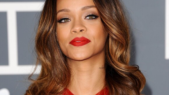 Rihanna transparece má fase na vida pessoal: 'Eu não entendo o amor'