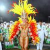 Juju Salimeni sabe o que é ousadia! No desfile da Mancha Verde, em 2014, a assistente de palco do 'Legendários' representou a fênix e apostou apenas na pintura corporal para tapar o corpo