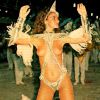 Em 1987, Luma de Oliveira roubou a cena ao desfilar com os seios de fora pela Caprichosos de Pilares