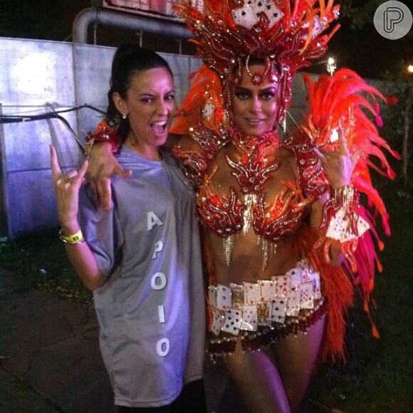 Thaila Ayala compartilhou fotos em sua conta no Instagram usando a fantasia do desfile da Gaviões da Fiel