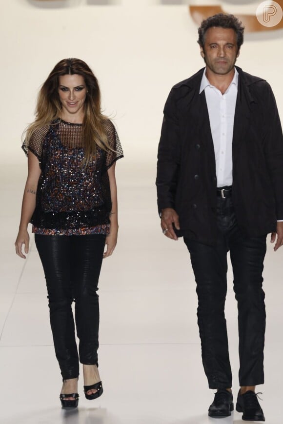 No terceiro dia de Fashion Rio, Cleo Pires e Domingos Montagner entraram juntos na passarela da grife TNG