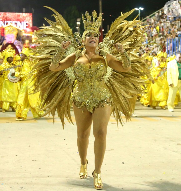 Com seis quilos a menos, Susana Vieira foi rainha de bateria da Grande Rio