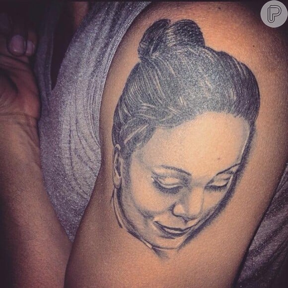 André Gonçalves, agora em paz com Bianca Chami, tatuou o rosto da amada em seu braço para mostrar o seu amor