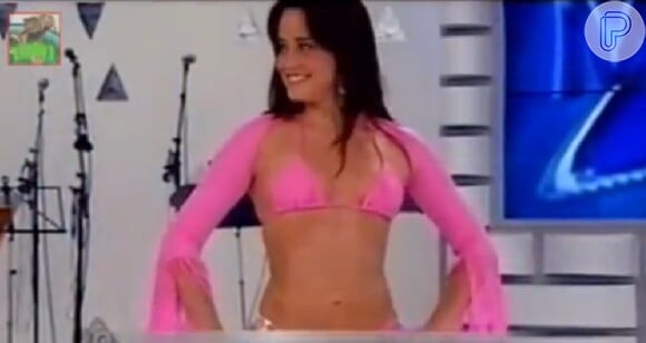Hoje atuando em novelas da TV Globo, Fernanda Vasconcellos começou a carreira no SBT. A namorada de Cássio Reis foi assistente de palco e dançarina do Gugu, no 'Domingo Legal', e também participou de outros programas da emissora, como o extinto 'Fantasia'