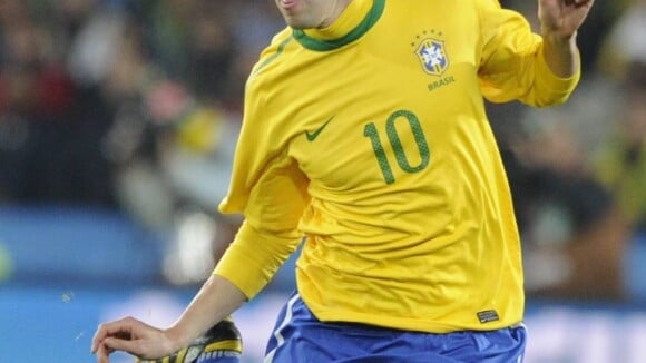 Kaká completa 31 anos esperançoso em defender seleção brasileira na Copa de 2014
