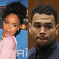 Chris Brown não dá parabéns para Rihanna por causa da namorada: 'Ela me bateria'