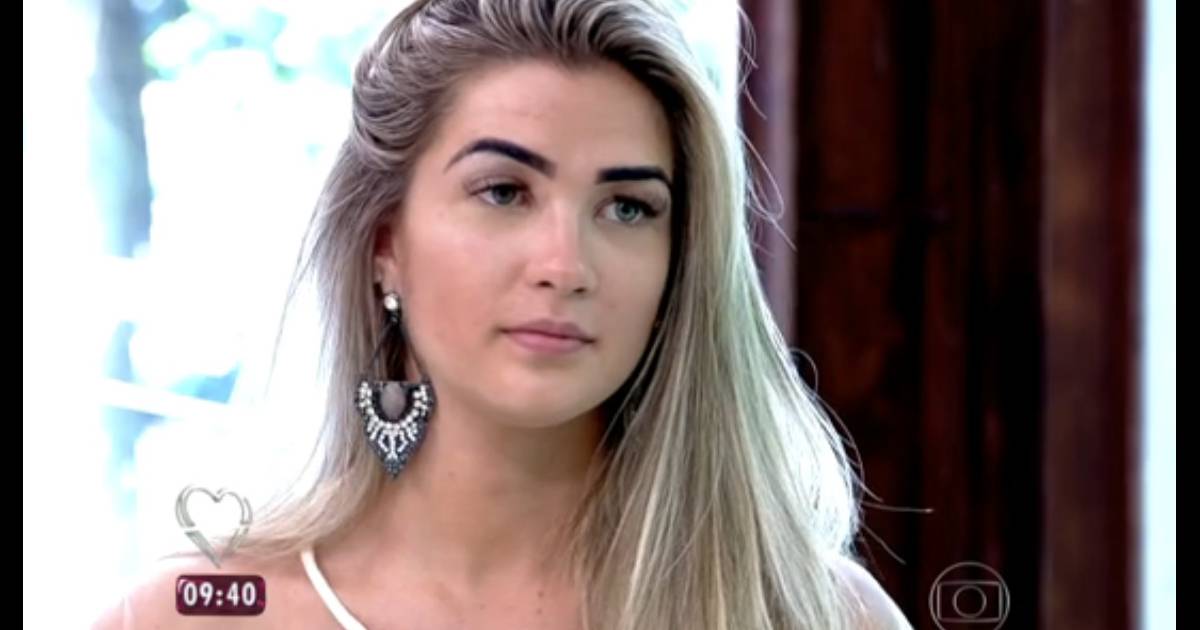 Aline Do Bbb No Mais Voce Sobrancelhas De Aline Do Bbb15 Recebem Criticas Parecem Duas