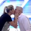 Ana Hickmann dá beijo na boca do marido, Alexandre Correa