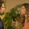 Na novela 'Flor do Caribe', Ester (Grazi Massafera) decide abandonar Alberto (Igor Rickli)
