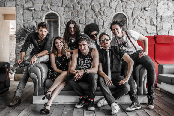 Sergio Guizé vai se apresentar com a banda Tio Che no próximo sábado, 7 de março de 2015, em uma casa de shows no Rio de Janeiro. O ator conta que está incentivando Nathalia Dill e Alejando Claveaux, seus colegas da novela 'Alto Astral', a subirem no palco com ele