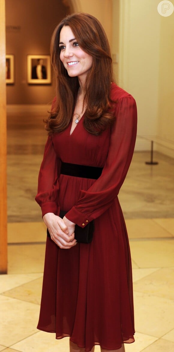 Com um mês de gravidez, Kate Middleton estava longe de começar a mostrar suas novas curvas