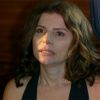 Lígia (Débora Bloch) se desespera ao saber que Miguel (Domingo Montagner) não foi encontrado depois do acidente, em 'Sete Vidas'