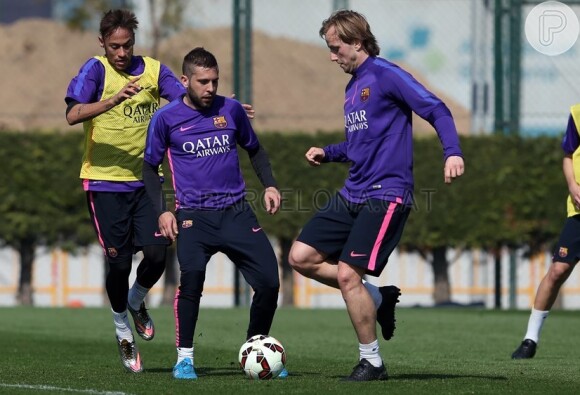 O treino do Barcelona teve como foco a partida contra o Eibar, no próximo sábado (14)