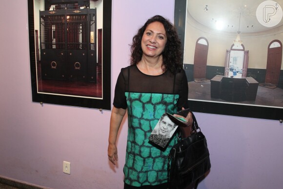 Eliane Giardini foi à pré-estreia da peça 'Autobiografia Autorizada', no Centro do Rio, nesta quinta-feira, 19 de março de 2015