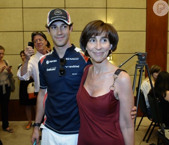 Viviane Senna não quer que Adriane Galisteu seja citada em enredo sobre Ayrton