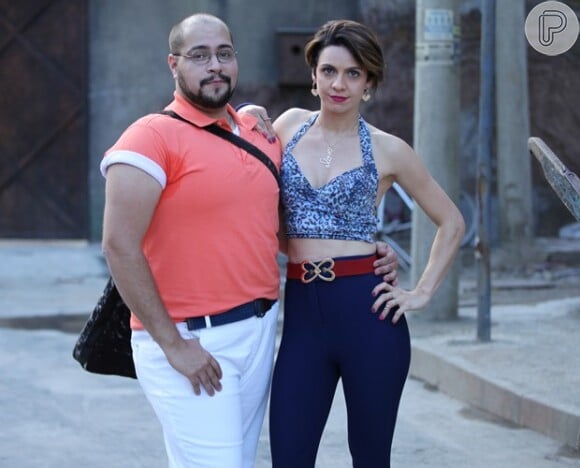 Tiago Abravanel apareceu com o visual repaginado para lançar o seriado 'Chapa Quente', com estreia prevista para abril na TV Globo