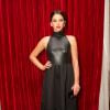 Bruna Marquezine foi à primeira edição do Prêmio Geração Glamour vestindo um modelito preto da nova coleção de gala da estilista Helô Rocha, nesta quinta-feira, 26 de março de 2015. Nos pés, sandálias Alexandre Birman