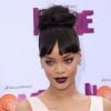 Rihanna desmente que esteja em um relacionamento com Leonardo DiCaprio