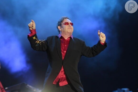 Elton John cantará no mesmo dia que Rod Stewart