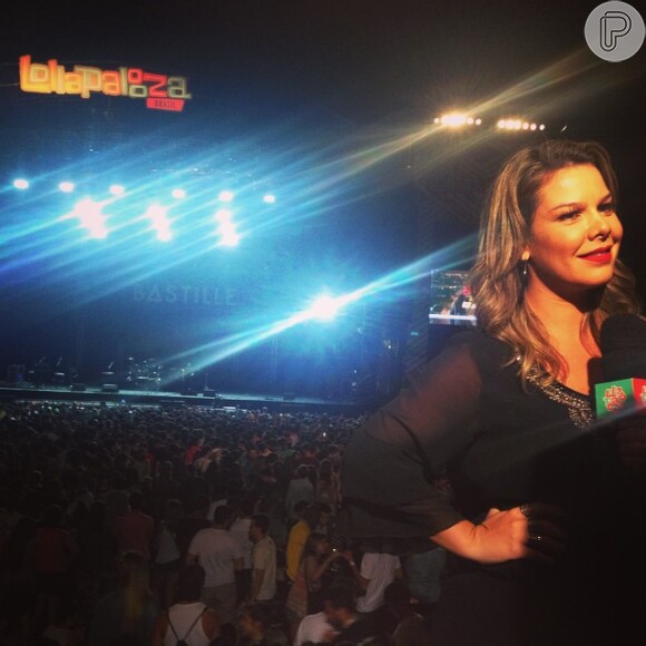 Fernanda Souza compartilha imagem apresentando a transmissão do festival Lolapalooza