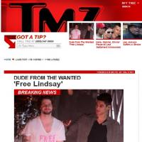 Cantor do The Wanted mostra apoio a Lindsay Lohan em camisa: 'Liberte Lindsay'