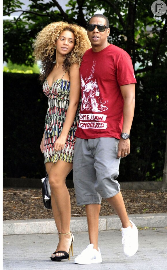 A revista 'Life & Style' afirmou que Beyoncé e Jay-Z estariam prestes a se divorciar