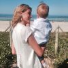 Ana Hickmann se divertiu ao passear com o filho pela praia da Barra da Tijuca, na Zona Oeste do Rio