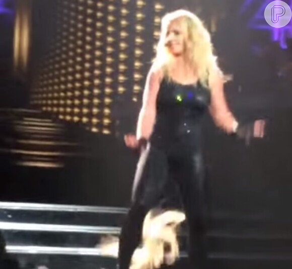 Em outra ocasião, Britney Spears já tinha perdido o aplique em outra apresentação em Las Vegas