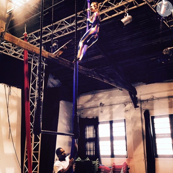 Mariana Ximenes fez aulas de circo para viver acrobata no cinema