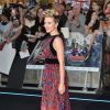 Scarlett Johansson escolhe look elegante e colorido para a première de 'Vingadores: Era de Ultron' em Londres, na Inglaterra