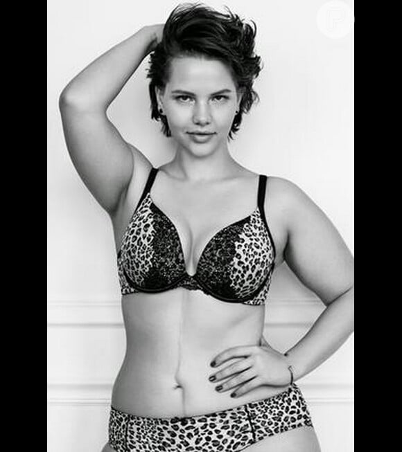 Elly Mayday em campanha da grife de lingeries Lane Bryant