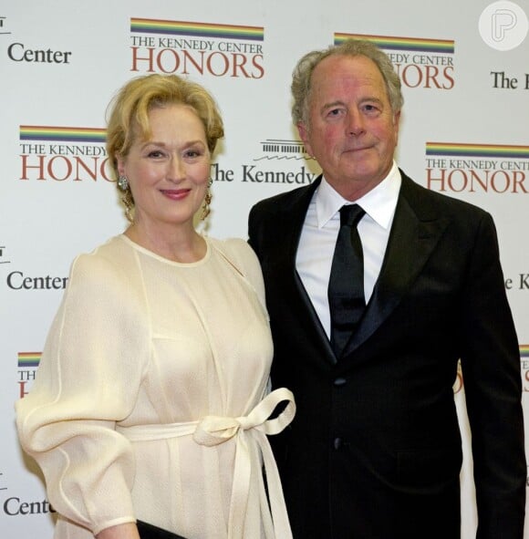 Meryl Streep e Don Gummer posam na cerimônia de premiação do Kennedy Center, em Washington, em 1º de dezembro de 2012