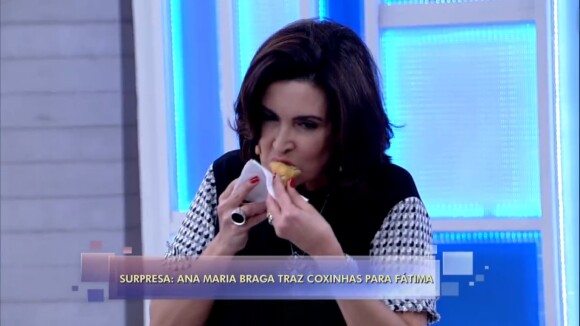 Ana Maria Braga leva coxinha de frango para Fátima Bernardes no 'Encontro'