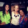 Juliana Alves publicou foto dos bastidores do programa ao lado da mãe e de Angélica