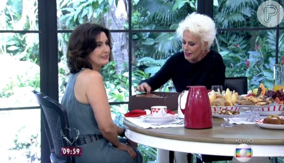 Fátima Bernardes leva brigadeiro para Ana Maria Braga no 'Mais Você' e não esquece do Louro José: 'Trouxe pra você também, Louro'