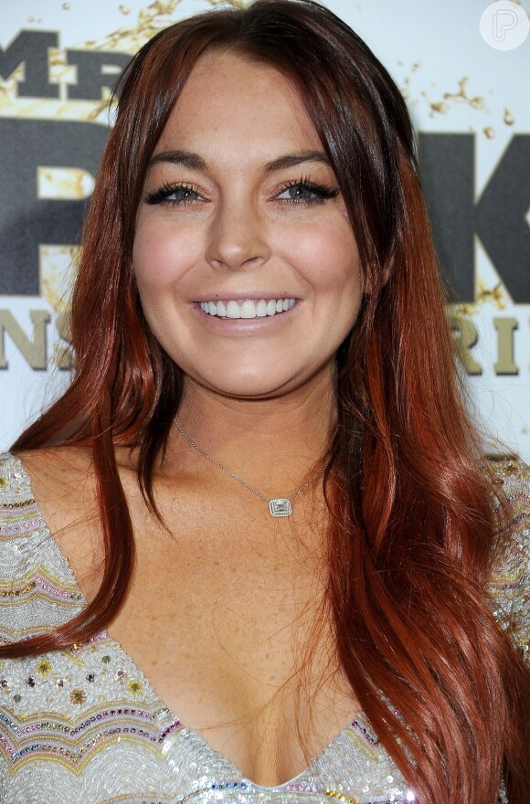 Lindsay Lohan também pensa em alavancar a carreira conseguindo um papel no filme '50 Tons de Cinza'
