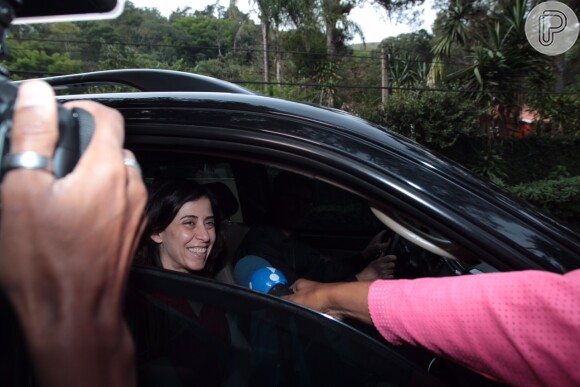 Pedro Bial se casou com a jornalista e apresentadora Maria Prata na tarde deste sábado, 21 de maio de 2015, na Pousada Alcobaça, da avó da noiva, localizada em Petrópolis, na Região Serrana do Rio de Janeiro