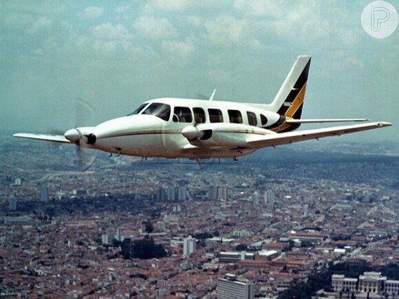 Avião Embraer 820, o mesmo modelo da aeronave que fez o pouso forçado com Luciano Huck e Angélica