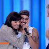 Monica Iozzi encheu Caio Castro de beijos e abraços durante o programa 'Vídeo Show' desta quinta-feira, 28 de maio de 2015