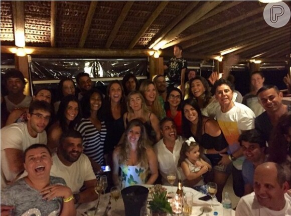Ivete Sangalo comemora 43 anos com festa em um luxuoso resort na Praia do Forte, na Bahia
