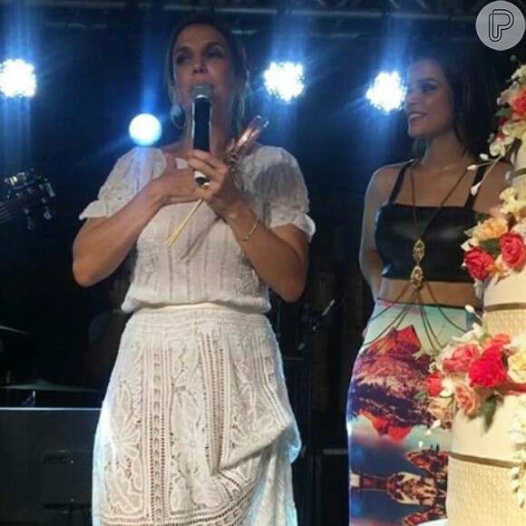 Ivete Sangalo recebeu amigos famosos como Xuxa, Fernanda Paes Leme, Sabrina Sato, Gilberto Gil e Carla Perez
