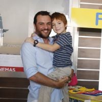 Rodrigo Lombardi chora de saudades do filho de 7 anos quando viaja: 'Ele cresce'