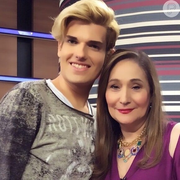 Sonia Abrão comentou a morte de Celso Santebañes, o Ken Humano: 'Deus levou nosso Ken. Descanse em paz. Foi muito sofrimento'.