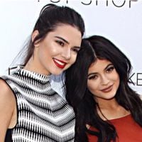 Kendall e Kylie Jenner comentam sucesso do pai, Caitlyn Jenner, na web: 'Insano'