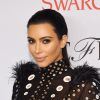 Kim Kardashian precisou passar por três cirurgias para conseguir realizar a fertilização in vitro