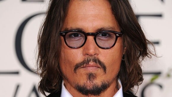 Com muito estilo, Johnny Depp completa 50 anos