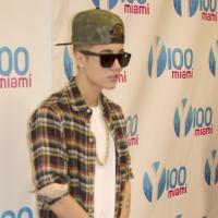 Justin Bieber será processado por roubar cartão de memória de paparazzo